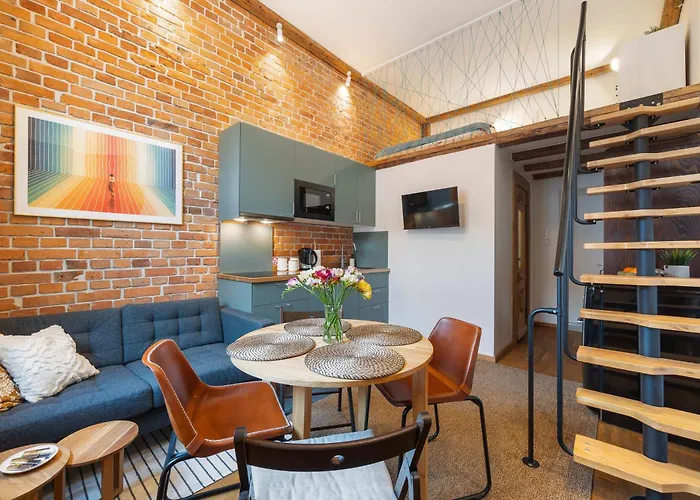 Oak Doors Apartament W Rynku - Properunit Wroclaw, Poland